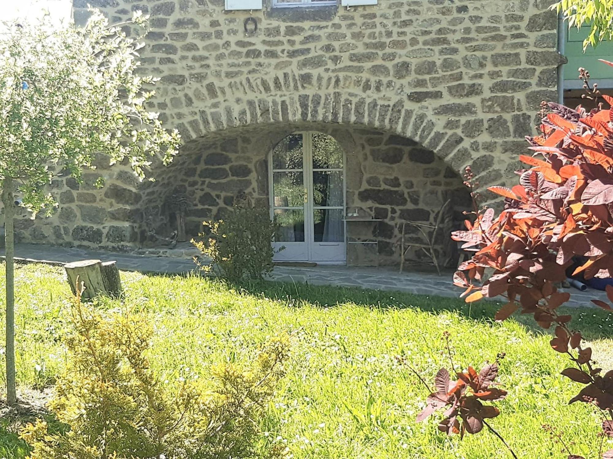 "La Voute De Pierre" Gite Independant Saint-Cyr  Dış mekan fotoğraf